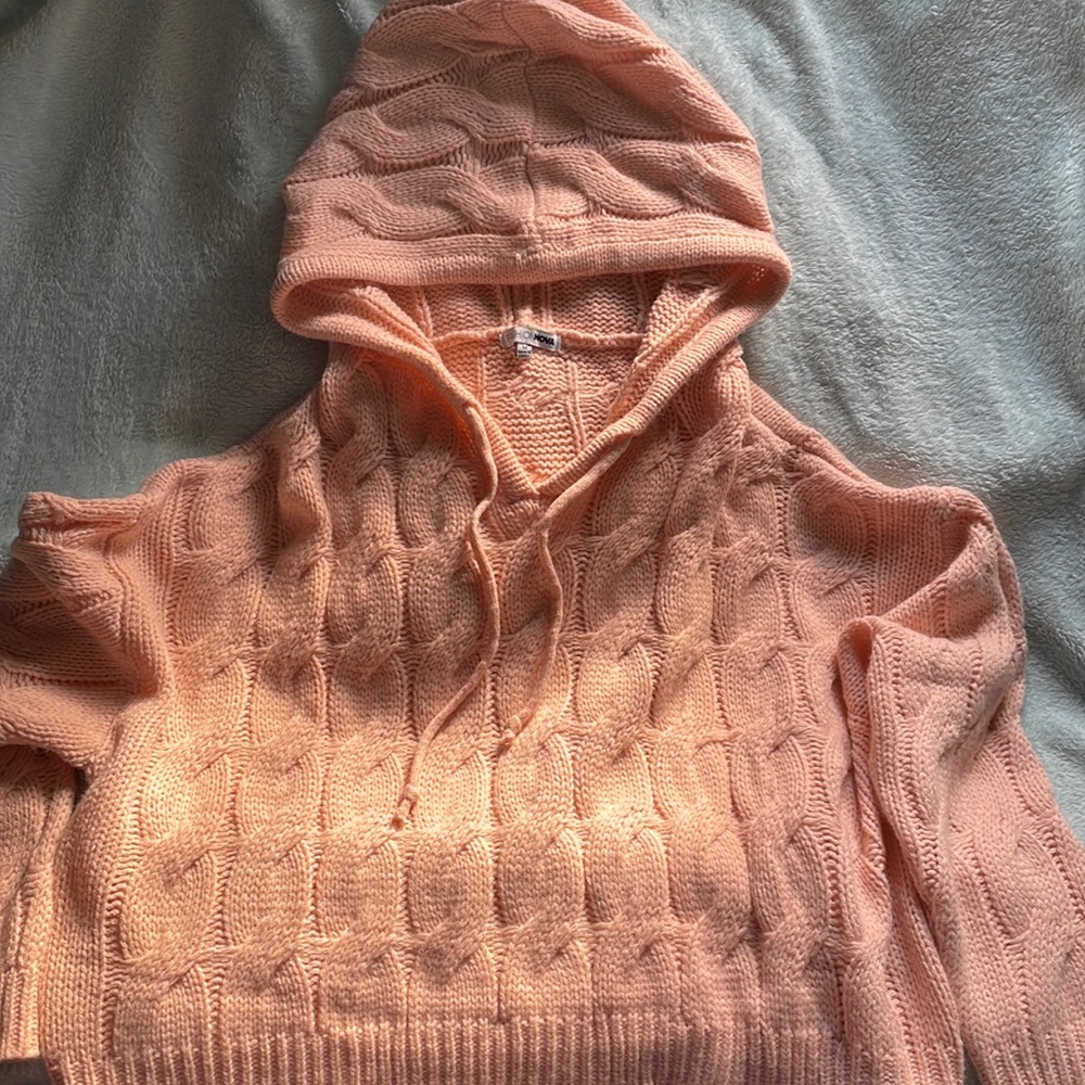 Brand new. Never worn. Pink knit sweater. Fashion Nova